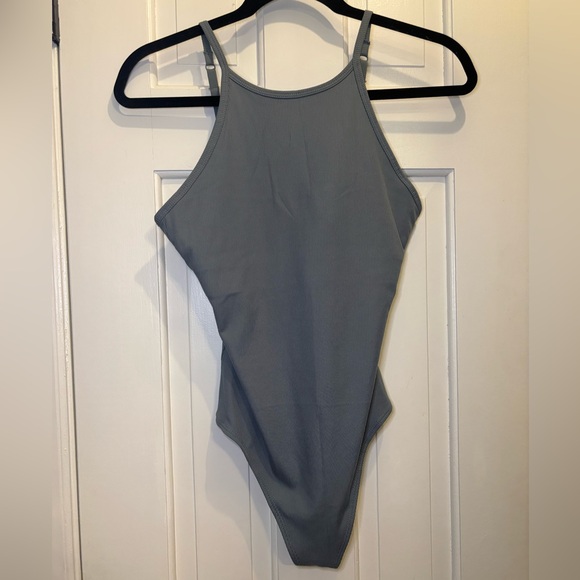 Girlfriend Collective High Neck Bodysuit Medium - Picture 1 of 4